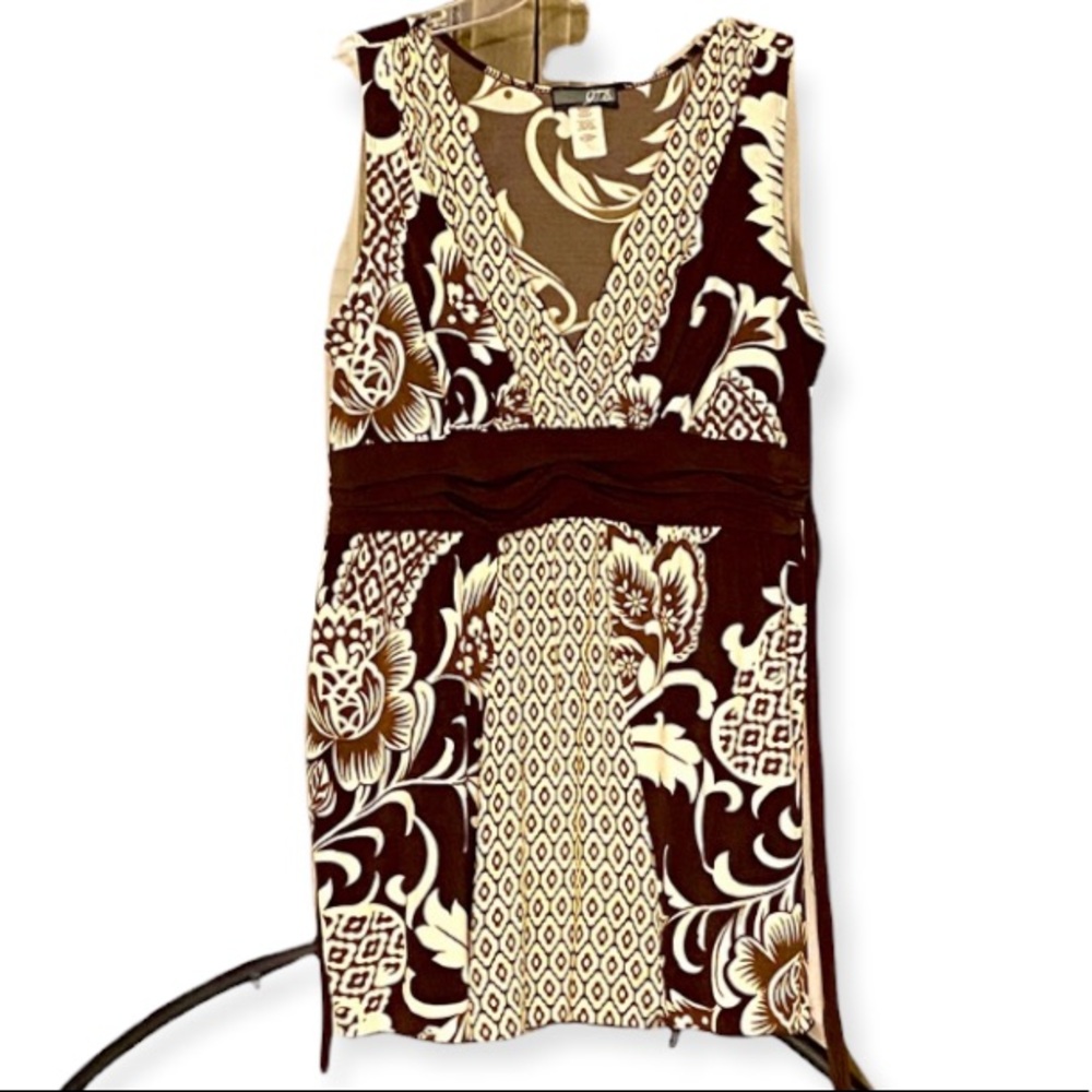 jT..B. Size large Floral